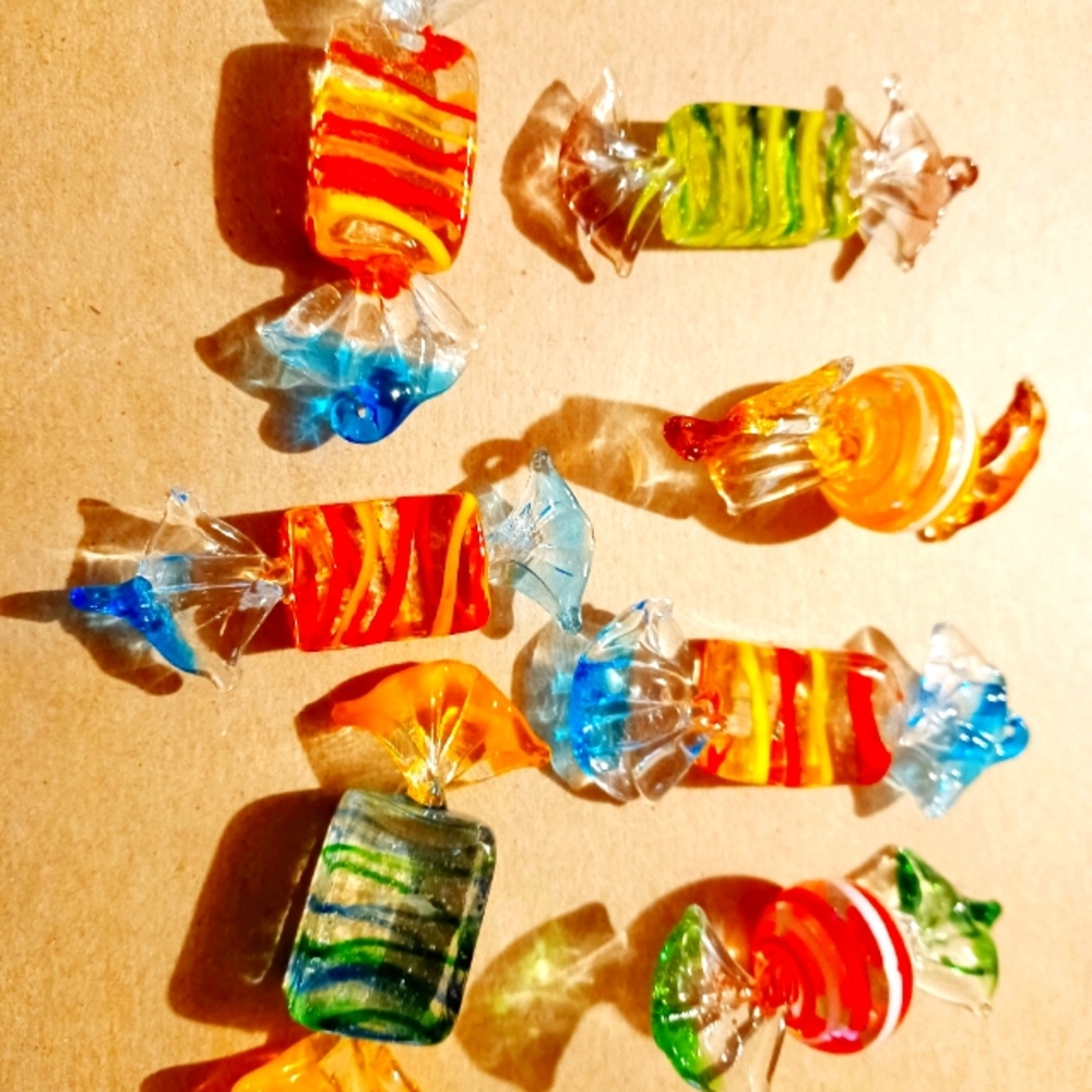 Beautiful Hand Blown Murano Art Glass Wrapped Candy 7 Pieces Multiple Colors